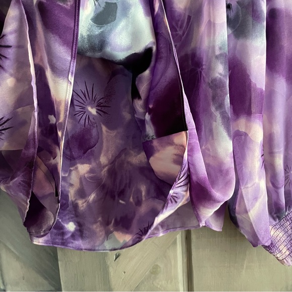 WHBM White House Black Market long sleeve smocked‎ blouse Luna floral pansy L - Picture 10 of 13